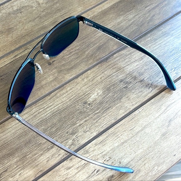 NEW Ray-Ban authentic style 3530 grey polarized lens
Unisex